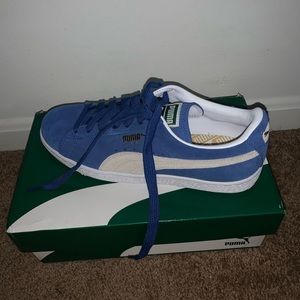 Women’s Suede Classic Pumas